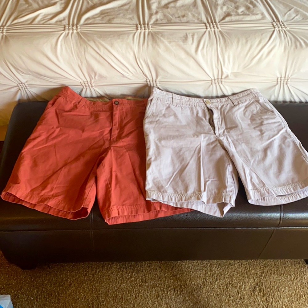 Izod Saltwater Mens Shorts Size 38  Flat Front Cotton Lot of 2.